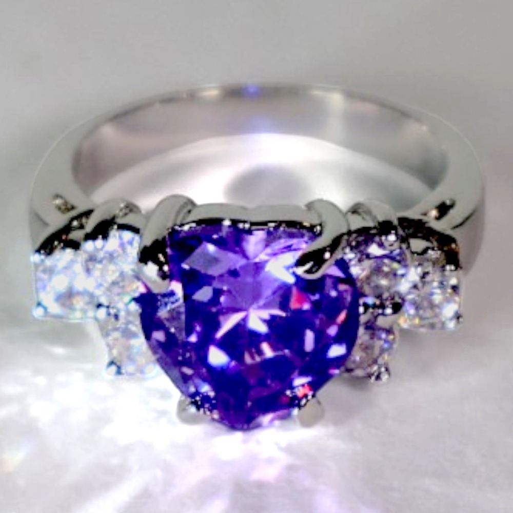 Swarovski Crystal Purple Heart Ring Sterling Silver Overlay Size 8 New Jewelry